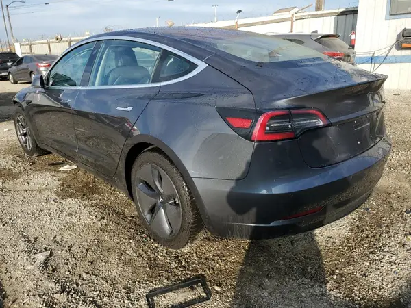 5YJ3E1EA1JF034621 2018 TESLA MODEL 3 - Image 2