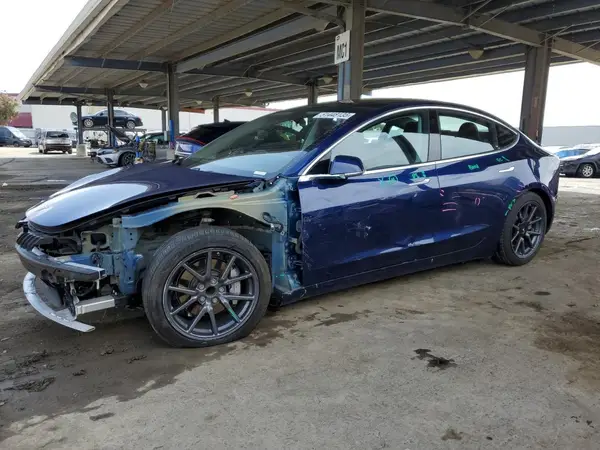 5YJ3E1EA1JF034666 2018 TESLA MODEL 3 - Image 1