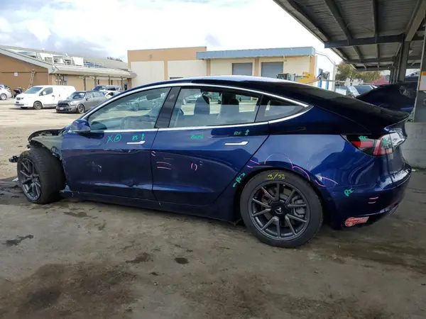 5YJ3E1EA1JF034666 2018 TESLA MODEL 3 - Image 2