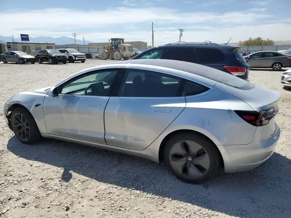5YJ3E1EA1JF034800 2018 TESLA MODEL 3 - Image 2