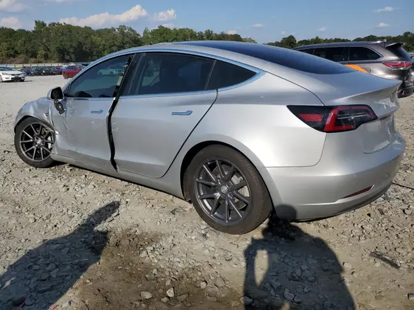 5YJ3E1EA1JF036451 2018 TESLA MODEL 3 - Image 2