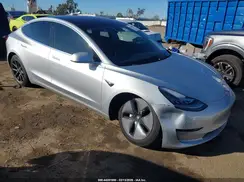5YJ3E1EA1JF037521 2018 TESLA MODEL 3