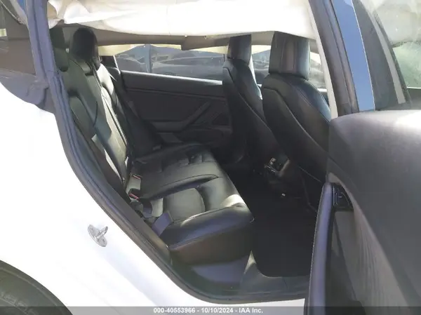 5YJ3E1EA1JF038751 2018 TESLA MODEL 3 - Image 8