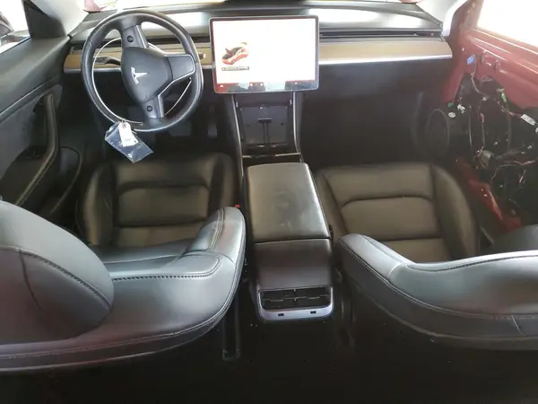 5YJ3E1EA1JF039947 2018 TESLA MODEL 3 - Image 8