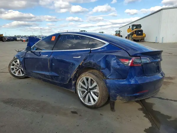 5YJ3E1EA1JF040256 2018 TESLA MODEL 3 - Image 2