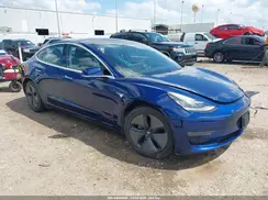 5YJ3E1EA1JF041858 2018 TESLA MODEL 3