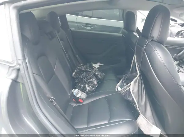 5YJ3E1EA1JF042198 2018 TESLA MODEL 3 - Image 8