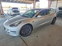 5YJ3E1EA1JF043979 2018 TESLA MODEL 3