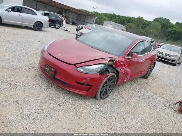 5YJ3E1EA1JF044307 2018 TESLA MODEL 3 - Image 2