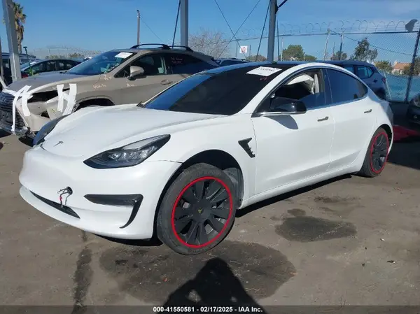 5YJ3E1EA1JF044551 2018 TESLA MODEL 3 - Image 2