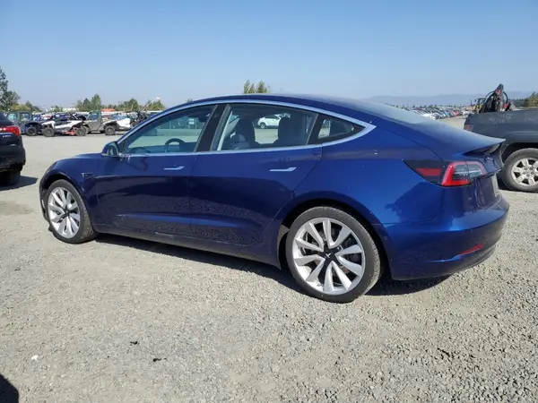 5YJ3E1EA1JF046946 2018 TESLA MODEL 3 - Image 2