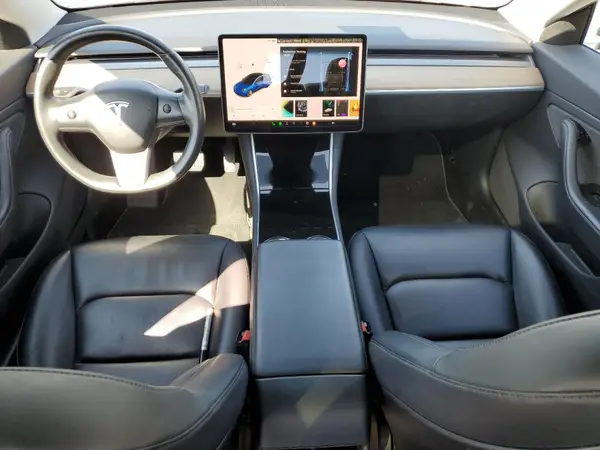 5YJ3E1EA1JF046946 2018 TESLA MODEL 3 - Image 8