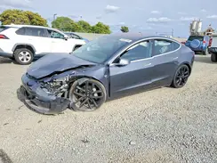 5YJ3E1EA1JF047692 2018 TESLA MODEL 3