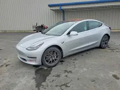 5YJ3E1EA1JF048499 2018 TESLA MODEL 3
