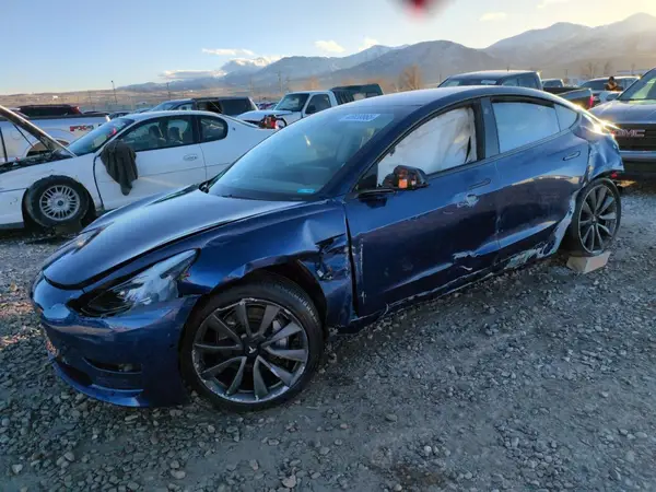 5YJ3E1EA1JF049796 2018 TESLA MODEL 3 - Image 1