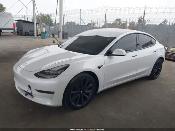 5YJ3E1EA1JF050138 2018 TESLA MODEL 3 - Image 2