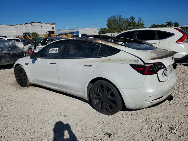 5YJ3E1EA1JF050348 2018 TESLA MODEL 3 - Image 2