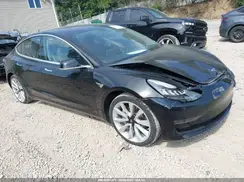 5YJ3E1EA1JF050513 2018 TESLA MODEL 3