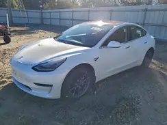 5YJ3E1EA1JF051032 2018 TESLA MODEL 3