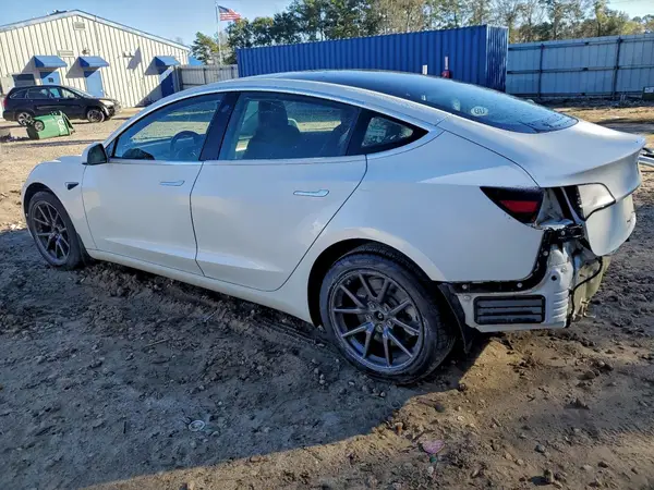 5YJ3E1EA1JF051032 2018 TESLA MODEL 3 - Image 2