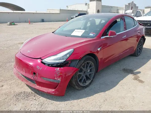 5YJ3E1EA1JF051340 2018 TESLA MODEL 3 - Image 2