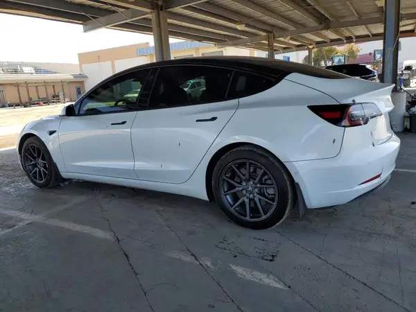 5YJ3E1EA1JF051967 2018 TESLA MODEL 3 - Image 2