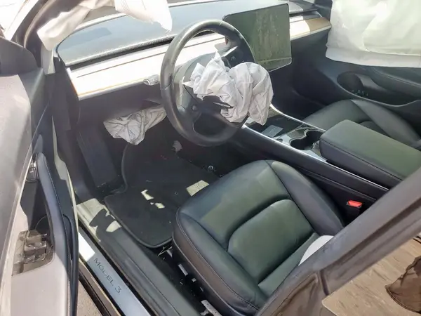 5YJ3E1EA1JF053377 2018 TESLA MODEL 3 - Image 8