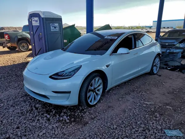 5YJ3E1EA1JF053573 2018 TESLA MODEL 3 - Image 1