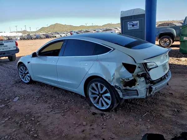 5YJ3E1EA1JF053573 2018 TESLA MODEL 3 - Image 2