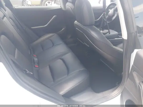 5YJ3E1EA1JF057493 2018 TESLA MODEL 3 - Image 8