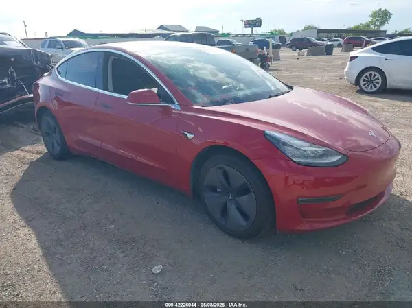 5YJ3E1EA1JF058031 2018 TESLA MODEL 3 - Image 1