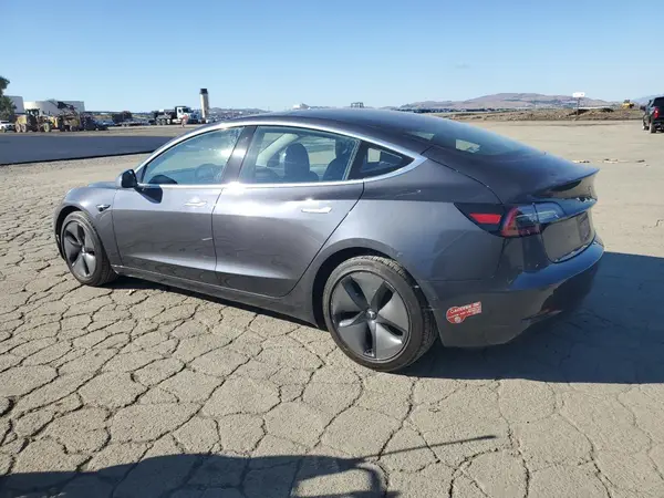 5YJ3E1EA1JF058689 2018 TESLA MODEL 3 - Image 2