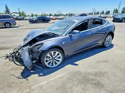 5YJ3E1EA1JF059499 2018 TESLA MODEL 3