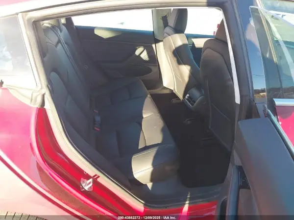 5YJ3E1EA1JF061804 2018 TESLA MODEL 3 - Image 8
