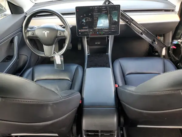 5YJ3E1EA1JF070910 2018 TESLA MODEL 3 - Image 8