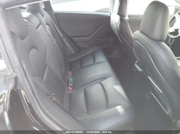 5YJ3E1EA1JF070972 2018 TESLA MODEL 3 - Image 8
