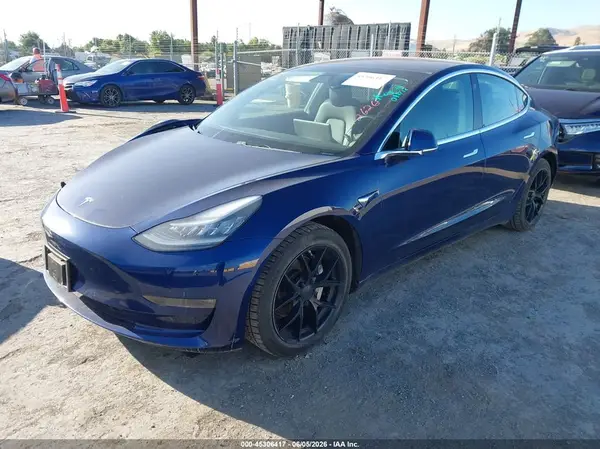 5YJ3E1EA1JF102626 2018 TESLA MODEL 3 - Image 2