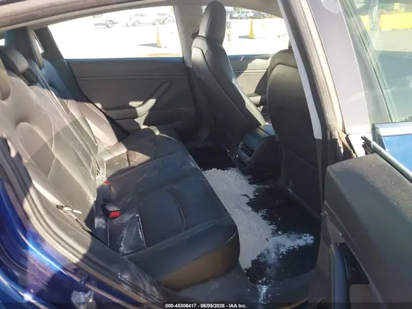 5YJ3E1EA1JF102626 2018 TESLA MODEL 3 - Image 8