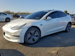 5YJ3E1EA1JF106658 2018 TESLA MODEL 3