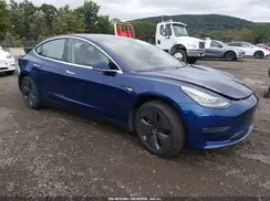 5YJ3E1EA1JF124819 2018 TESLA MODEL 3