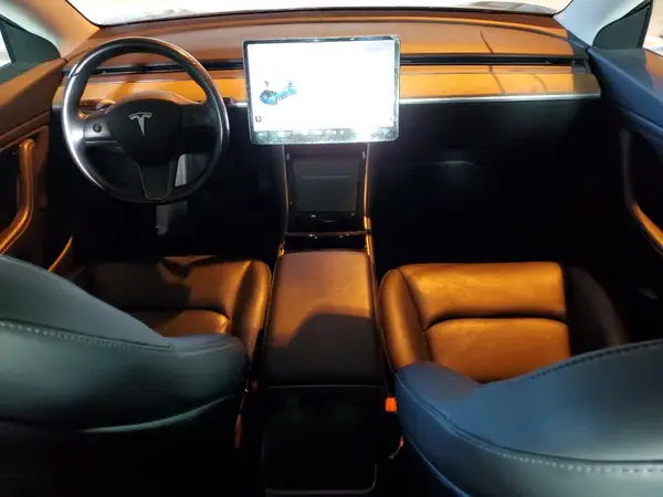 5YJ3E1EA1JF124996 2018 TESLA MODEL 3 - Image 8