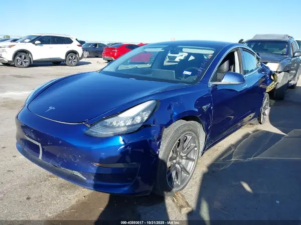 5YJ3E1EA1JF125016 2018 TESLA MODEL 3 - Image 2