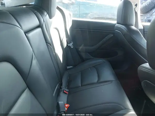 5YJ3E1EA1JF125016 2018 TESLA MODEL 3 - Image 8