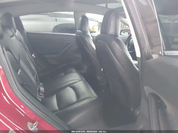 5YJ3E1EA1JF126053 2018 TESLA MODEL 3 - Image 8