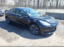 5YJ3E1EA1JF152233 2018 TESLA MODEL 3