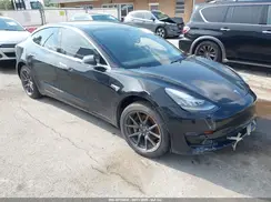 5YJ3E1EA1JF152457 2018 TESLA MODEL 3