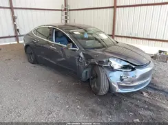 5YJ3E1EA1JF153480 2018 TESLA MODEL 3