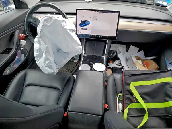 5YJ3E1EA1JF154113 2018 TESLA MODEL 3 - Image 8