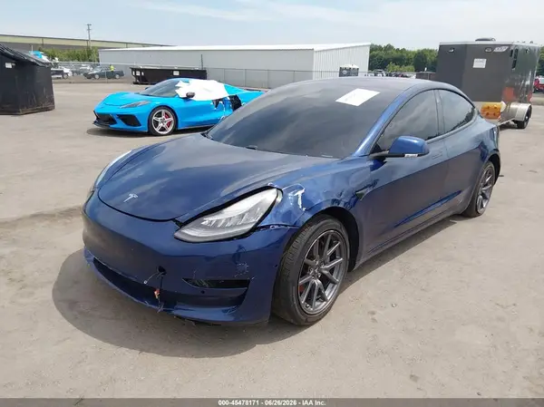 5YJ3E1EA1JF155388 2018 TESLA MODEL 3 - Image 2