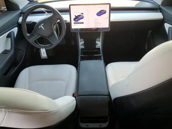 5YJ3E1EA1JF155696 2018 TESLA MODEL 3 - Image 8